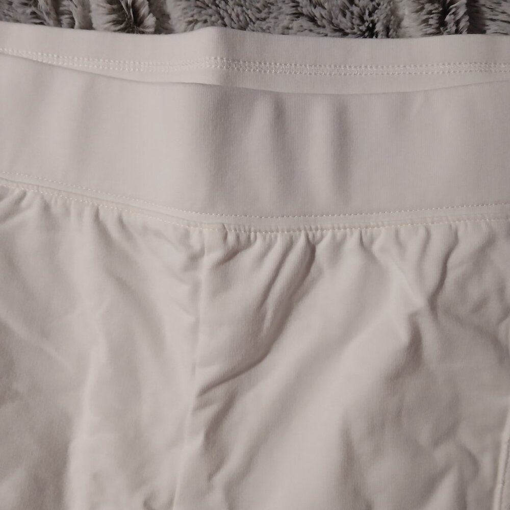 Sport Savvy Women's Eyelet Pocket Pull On Knit Shorts White SZ XL - Picture 3 of 6